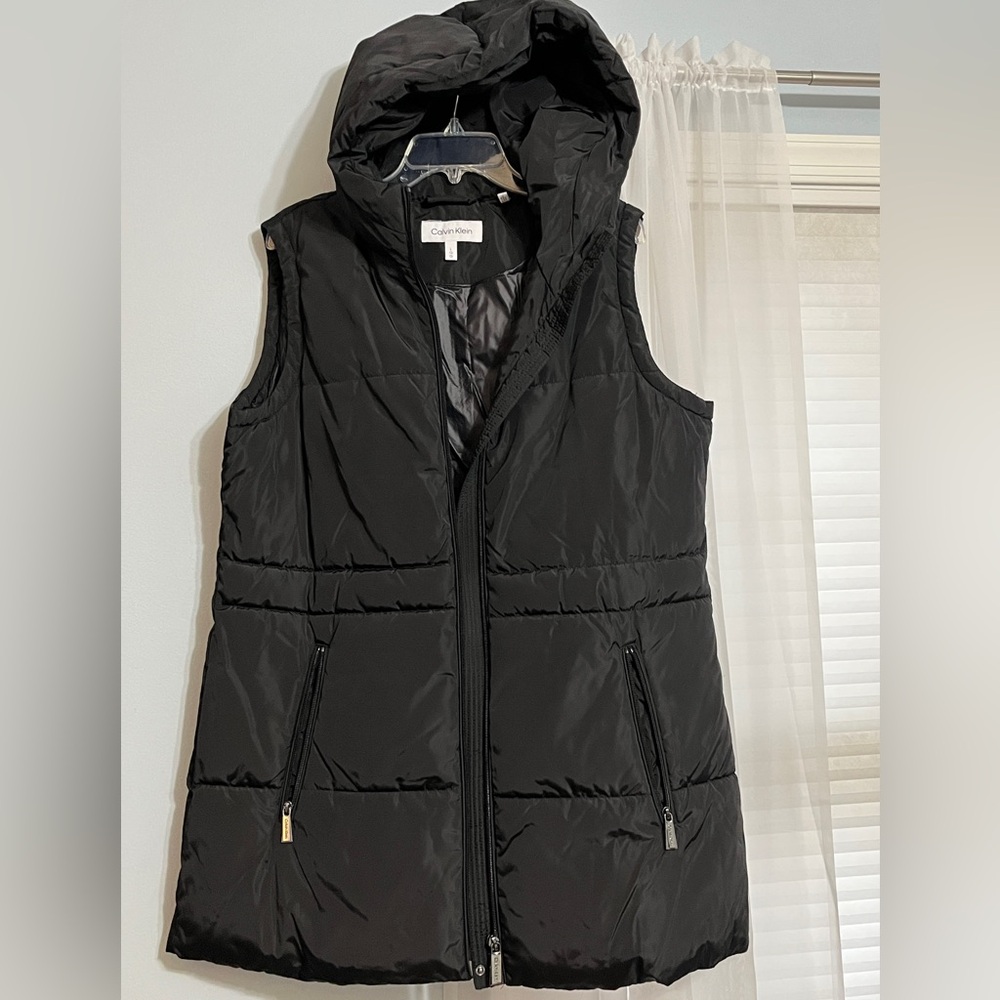 Women’s Hooded Vest